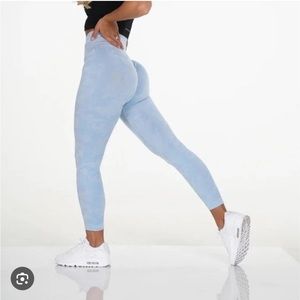 NVGTN Icy Blue Camo seamless leggings size small